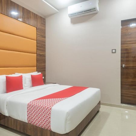 Hotel Blue Executive Near Chhatrapati Shivaji International Airport Bombaj Zewnętrze zdjęcie